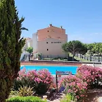 Avec Piscine, Entre Plage, Port Et Falaises アグド