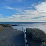 Avec Piscine, Entre Plage, Port Et Falaises アパート *