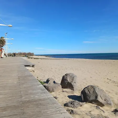 Lägenhet Avec Piscine, Entre Plage, Port Et Falaises *