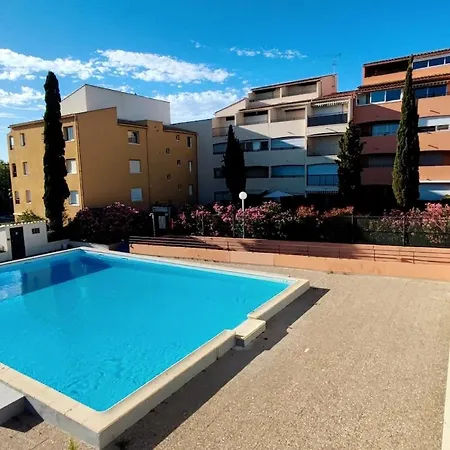 Avec Piscine, Entre Plage, Port Et Falaises Lägenhet *