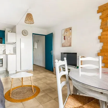 Avec Piscine, Entre Plage, Port Et Falaises Lejlighed Agde