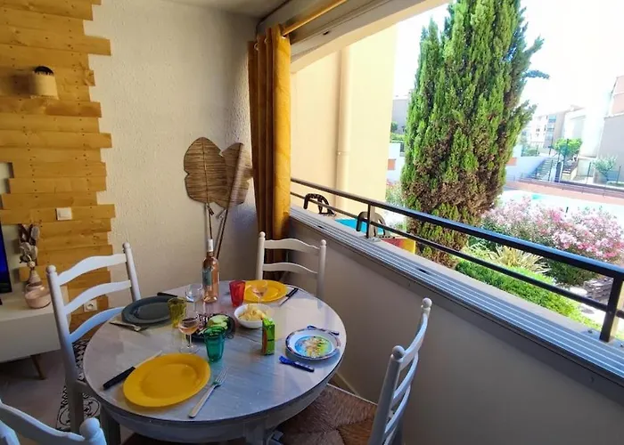 Appartement Avec Piscine, Entre Plage, Port Et Falaises